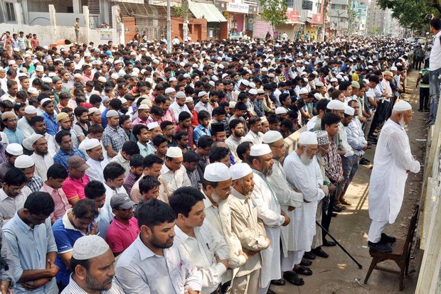 Nizami-Funeral-Buried620.jpg Nizami-Funeral-Buried620.jpg