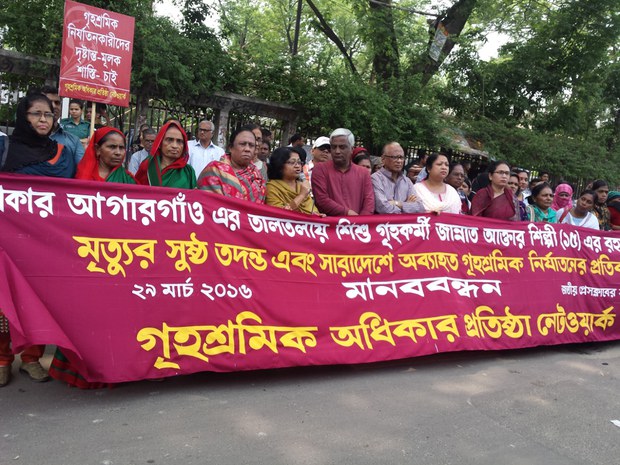 workers-620.jpg workers-620.jpg