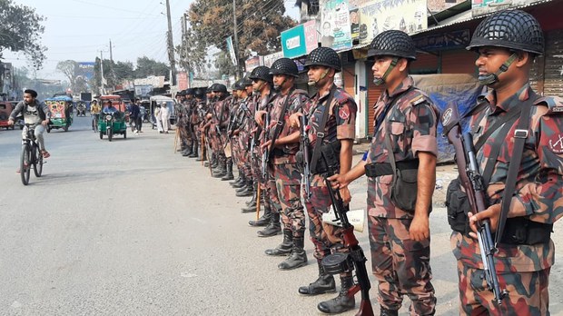 পঞ্চগড়ে আহমদিয়াদের ওপর হামলার ঘটনায় বিএনপির স্থানীয় নেতাসহ গ্রেপ্তার ৮১ পঞ্চগড়ে আহমদিয়াদের ওপর হামলার ঘটনায় বিএনপির স্থানীয় নেতাসহ গ্রেপ্তার ৮১