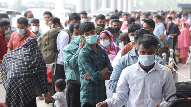 কালো তালিকাভুক্ত এক চীনা ব্যবসায়ী দশ দিন ধরে অবস্থান করছেন বিমানবন্দরে কালো তালিকাভুক্ত এক চীনা ব্যবসায়ী দশ দিন ধরে অবস্থান করছেন বিমানবন্দরে