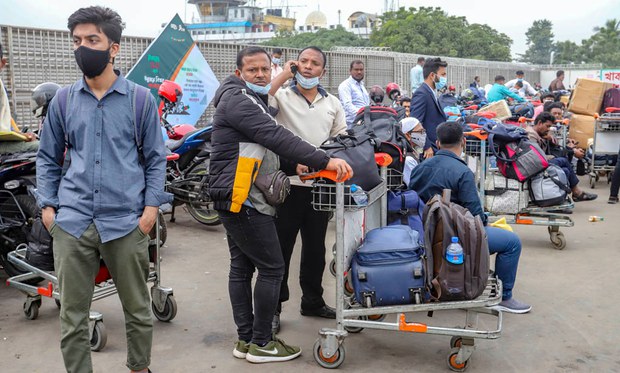 প্রবাসীদের পাঠানো টাকার পরিমাণ কমেছে, অন্যতম কারণ হুন্ডি প্রবাসীদের পাঠানো টাকার পরিমাণ কমেছে, অন্যতম কারণ হুন্ডি