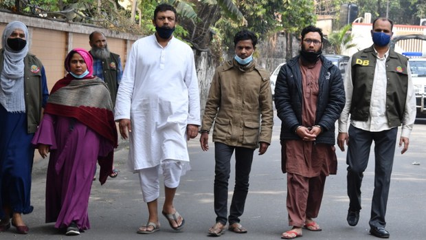 পাকিস্তানে তৈরি জাল রুপি বাংলাদেশ হয়ে ভারতে যাচ্ছে পাকিস্তানে তৈরি জাল রুপি বাংলাদেশ হয়ে ভারতে যাচ্ছে