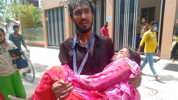 ঈদের বাকি অল্প দিন, এখনো বেতন-বোনাস পাননি অধিকাংশ পোশাক শ্রমিক ঈদের বাকি অল্প দিন, এখনো বেতন-বোনাস পাননি অধিকাংশ পোশাক শ্রমিক