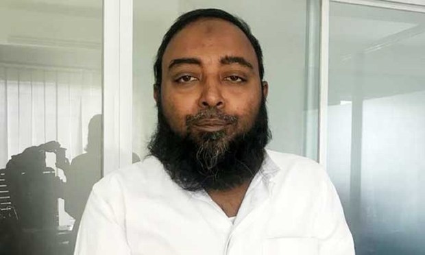 আল-কায়েদা ঘনিষ্ঠ হুজি-বি নেতা আতিকুল্লাহসহ তিন জঙ্গি গ্রেফতার আল-কায়েদা ঘনিষ্ঠ হুজি-বি নেতা আতিকুল্লাহসহ তিন জঙ্গি গ্রেফতার