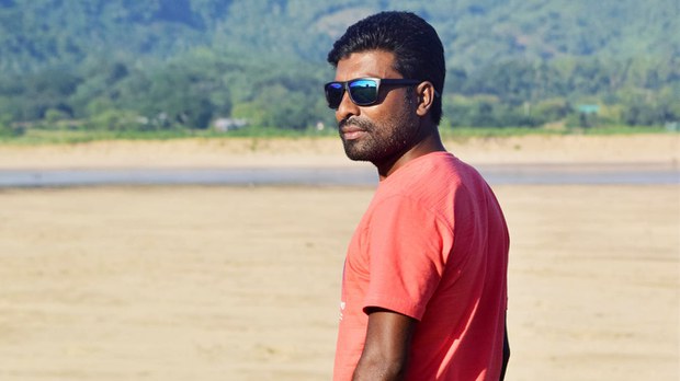 সুনামগঞ্জে গাছে বেঁধে সাংবাদিক নির্যাতন: মূল চার আসামি ধরাছোঁয়ার বাইরে