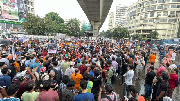 সাম্প্রদায়িক হামলা: রংপুরে জেলে পাড়ায় আগুনের সূত্রপাত ‘ফেসবুক থেকে’ সাম্প্রদায়িক হামলা: রংপুরে জেলে পাড়ায় আগুনের সূত্রপাত ‘ফেসবুক থেকে’