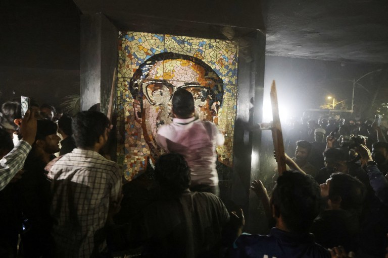Hasina_Mujib2.jpeg Hasina_Mujib2.jpeg