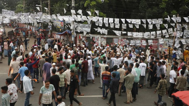 বরিশাল সিটি নির্বাচনে প্রতিদ্বন্দ্বী প্রার্থীর ওপর ক্ষমতাসীনদের হামলা বরিশাল সিটি নির্বাচনে প্রতিদ্বন্দ্বী প্রার্থীর ওপর ক্ষমতাসীনদের হামলা