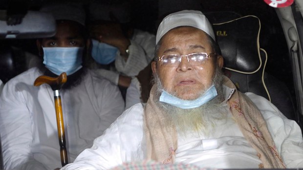 হেফাজতের আমির বাবুনগরীর মৃত্যু: ‘নেতৃত্ব সংকটে পড়তে পারে সংগঠন’ হেফাজতের আমির বাবুনগরীর মৃত্যু: ‘নেতৃত্ব সংকটে পড়তে পারে সংগঠন’