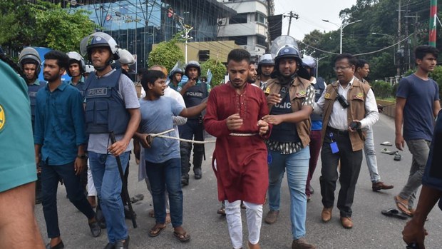 সাঈদীর জন্য শোক জানানোয় ছাত্রলীগের অর্ধ শতাধিক নেতাকর্মী বহিষ্কৃত সাঈদীর জন্য শোক জানানোয় ছাত্রলীগের অর্ধ শতাধিক নেতাকর্মী বহিষ্কৃত