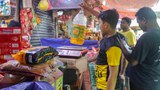 সয়াবিনের দাম লিটারে ৩৮ টাকা বাড়িয়ে সংকট সমাধানের চেষ্টা