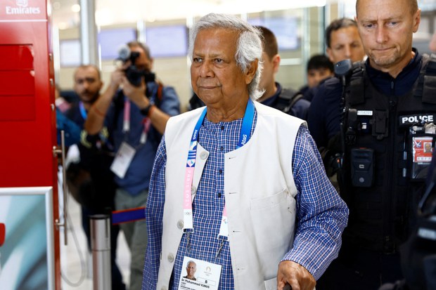 অন্তর্বর্তীকালীন সরকারের শপথ বৃহস্পতিবার অন্তর্বর্তীকালীন সরকারের শপথ বৃহস্পতিবার