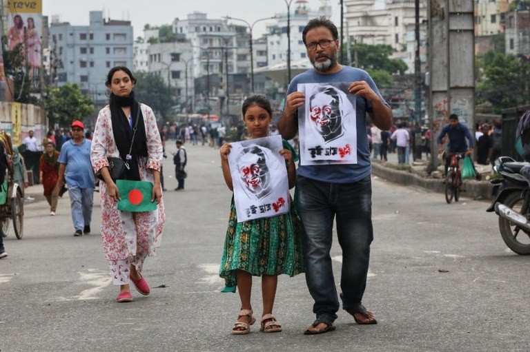 08 jibon.jpg 08 jibon.jpg