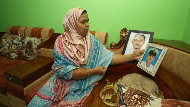 বাংলাদেশি জাহাজ ছিনতাই: মালিকপক্ষের সাথে যোগাযোগ শুরু করেছে দস্যুরা বাংলাদেশি জাহাজ ছিনতাই: মালিকপক্ষের সাথে যোগাযোগ শুরু করেছে দস্যুরা
