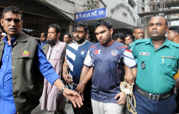 বুয়েট শিক্ষার্থী হত্যায় উপাচার্য অবরুদ্ধ, ক্ষোভ সর্বত্র বুয়েট শিক্ষার্থী হত্যায় উপাচার্য অবরুদ্ধ, ক্ষোভ সর্বত্র