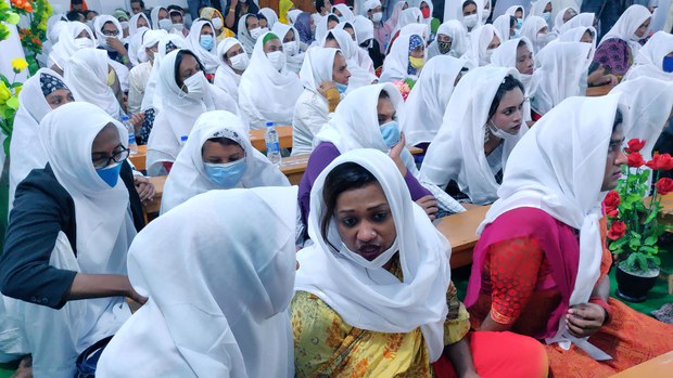 সারাদেশের হিজড়াদের ইসলাম শিক্ষা দিতে চান মুফতি আজাদ সারাদেশের হিজড়াদের ইসলাম শিক্ষা দিতে চান মুফতি আজাদ