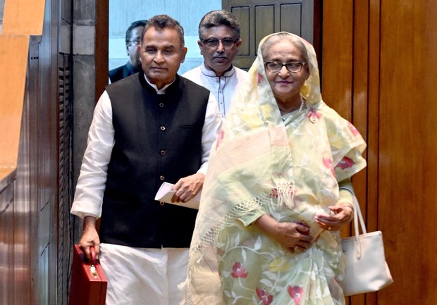 মার্কিন প্রতিবেদন: সরকারি অর্থ ব্যয়ে জবাবদিহি নিশ্চিত করতে পারছে না সংসদ মার্কিন প্রতিবেদন: সরকারি অর্থ ব্যয়ে জবাবদিহি নিশ্চিত করতে পারছে না সংসদ