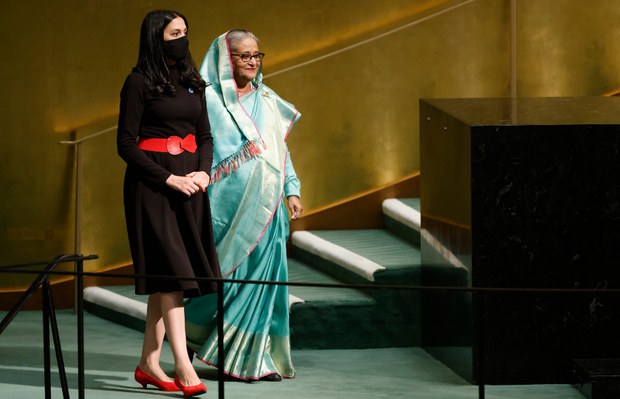 জাতিসংঘে শেখ হাসিনা: অস্ত্র প্রতিযোগিতা, যুদ্ধ ও স্যাংশন বন্ধ করুন জাতিসংঘে শেখ হাসিনা: অস্ত্র প্রতিযোগিতা, যুদ্ধ ও স্যাংশন বন্ধ করুন
