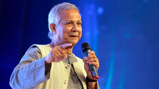 শ্রম আইন লঙ্ঘনের অভিযোগে নোবেলজয়ী ড. ইউনূসের বিচার শুরু শ্রম আইন লঙ্ঘনের অভিযোগে নোবেলজয়ী ড. ইউনূসের বিচার শুরু