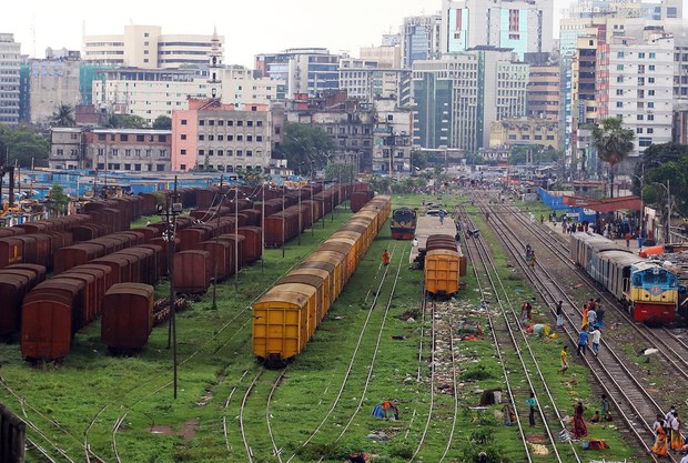 200831_Railway_Luggage_Vans_1000.JPG 200831_Railway_Luggage_Vans_1000.JPG