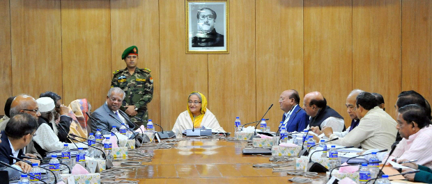 মন্ত্রিসভার বৈঠকে বিমান চলাচলে বিঘ্ন ঘটালে মৃত্যুদণ্ডের বিধানসহ আইন চূড়ান্ত করা হয়। ফেব্রুয়ারি ১৩, ২০১৭।