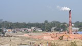 ঢাকাসহ সংলগ্ন পাঁচ জেলার ৩১৯টি অবৈধ  ইটভাটা ১৫ দিনের মধ্যে ধ্বংসের নির্দেশ