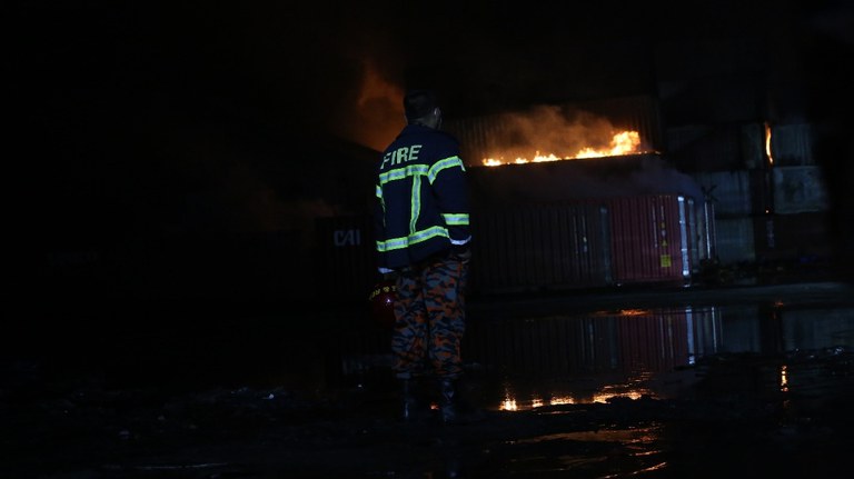 fire6.jpg fire6.jpg