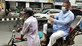 করোনা সংক্রমণ রোধে শিথিল লকডাউন: চলছে গণপরিবহন, খুলবে দোকানপাট