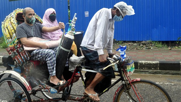 করোনাভাইরাস: যুক্তরাষ্ট্র থেকে এসেছে মডার্নার তৈরি ১৩ লাখ টিকা করোনাভাইরাস: যুক্তরাষ্ট্র থেকে এসেছে মডার্নার তৈরি ১৩ লাখ টিকা