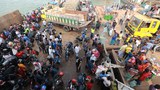 করোনাভাইরাস: গণপরিবহন বন্ধ তবু সংক্রমণ ভয় উপেক্ষা করে স্রোতের মতো ছুটছে মানুষ