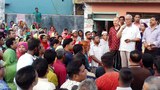 খুলনার কাস্টমঘাট এলকায় নির্বাচনী পথসভায় বক্তব্য রাখছেন সিটি কর্পোরেশনে আওয়ামী লীগের মনোনীত মেয়র প্রার্থী তালুকদার আব্দুল খালেক