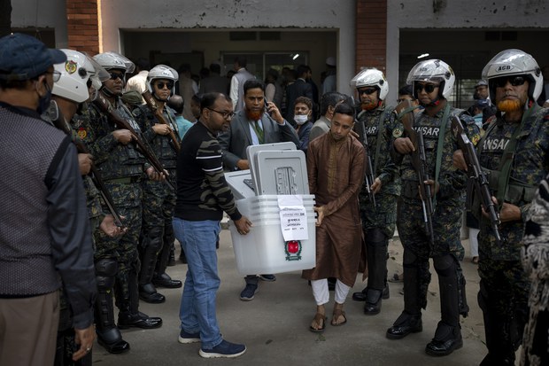 আওয়ামী লীগের বিজয় ঘোষণার নির্বাচন রোববার আওয়ামী লীগের বিজয় ঘোষণার নির্বাচন রোববার