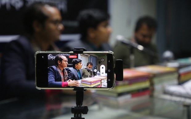 ভিন্নমতের বই প্রকাশের দায়ে একুশে মেলায় স্টল পেলো না আদর্শ প্রকাশনী ভিন্নমতের বই প্রকাশের দায়ে একুশে মেলায় স্টল পেলো না আদর্শ প্রকাশনী