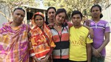 দিনাজপুরের 'মানবপল্লী’তে সাধারণ মানুষদের সাথেই হিজড়ারা বসবাস করছেন। 