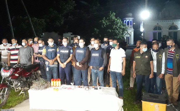 ভারত ও বাংলাদেশে গ্রেপ্তার সাত জঙ্গির পাঁচজনই নব্য জেএমবির ভারত ও বাংলাদেশে গ্রেপ্তার সাত জঙ্গির পাঁচজনই নব্য জেএমবির