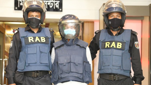 আত্মগোপনে থাকা জেএমবি নেতা উজ্জ্বল মাস্টার ঢাকায় গ্রেপ্তার আত্মগোপনে থাকা জেএমবি নেতা উজ্জ্বল মাস্টার ঢাকায় গ্রেপ্তার