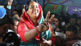 বিজয়ের পর সেলিনা হায়াৎ আইভি। 