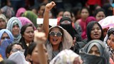 সরকারি চাকরিতে কোটা সংস্কারের দাবিতে ঢাকা বিশ্ববিদ্যালয় ক্যাম্পাসে বিক্ষোভ।