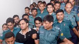 রাজধানীর বনানীর আলোচিত ধর্ষণকাণ্ডে অভিযুক্ত সাফাত আহমেদ এবং সাদমান সাকিফকে মহানগর হাকিম আদালতে তোলা হয়।