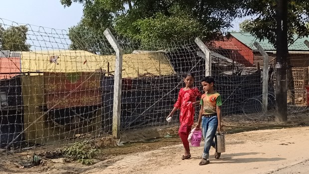 জামিনে মুক্ত রোহিঙ্গা আলোকচিত্রী আবুল কালাম ‘নিরাপত্তাহীনতায়’ ভুগছেন জামিনে মুক্ত রোহিঙ্গা আলোকচিত্রী আবুল কালাম ‘নিরাপত্তাহীনতায়’ ভুগছেন