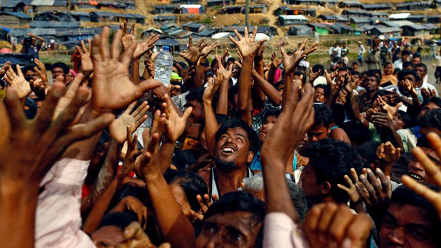 প্রত্যাবাসন: মিয়ানমারের পাঠানো ৭০০ জনের তালিকা প্রত্যাখ্যান করেছে রোহিঙ্গারা প্রত্যাবাসন: মিয়ানমারের পাঠানো ৭০০ জনের তালিকা প্রত্যাখ্যান করেছে রোহিঙ্গারা