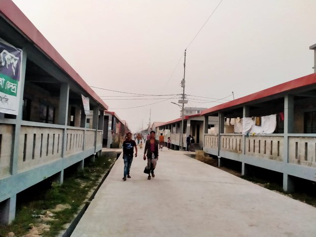 ভাসানচরে স্থানান্তর করা রোহিঙ্গাদের জন্য তহবিল দাবি বাংলাদেশের