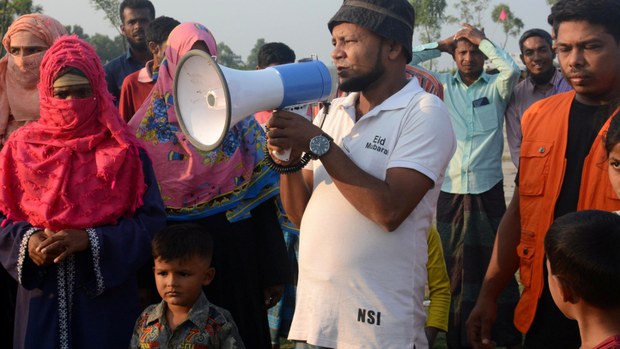 কক্সবাজার বেড়ানোর সুযোগ পেলেন ভাসানচরের রোহিঙ্গারা কক্সবাজার বেড়ানোর সুযোগ পেলেন ভাসানচরের রোহিঙ্গারা