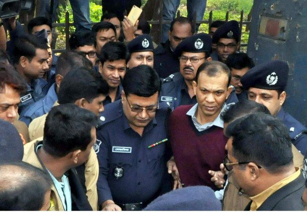 র্যাবের সাবেক কর্মকর্তা তারেক সাঈদ মোহাম্মদসহ ২৬ আসামিকে মৃত্যুদণ্ডাদেশ দেন আদালত র্যাবের সাবেক কর্মকর্তা তারেক সাঈদ মোহাম্মদসহ ২৬ আসামিকে মৃত্যুদণ্ডাদেশ দেন আদালত