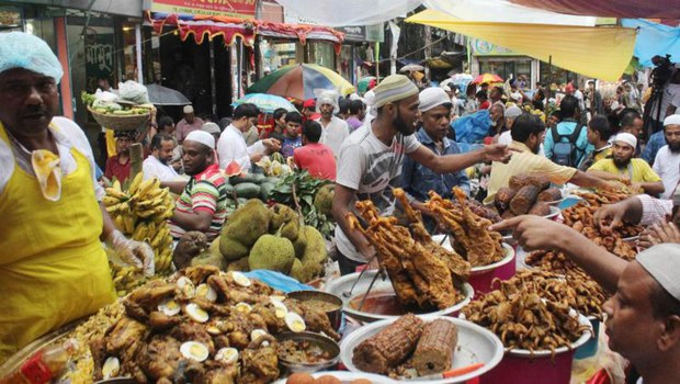 160607-bangladesh-ramadan-1.jpg