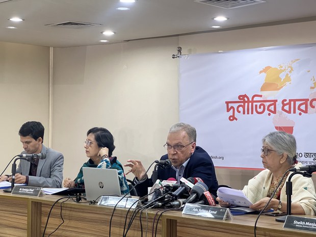 এক যুগের মধ্যে দুর্নীতিতে সবচেয়ে খারাপ অবস্থা বাংলাদেশের: টিআই এক যুগের মধ্যে দুর্নীতিতে সবচেয়ে খারাপ অবস্থা বাংলাদেশের: টিআই
