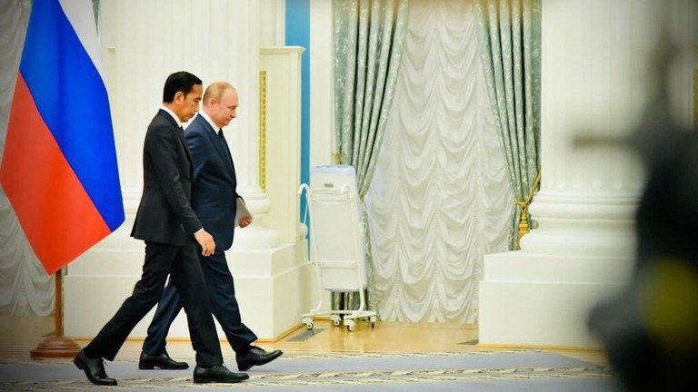 25-Ukraine-Russia-2.jpg