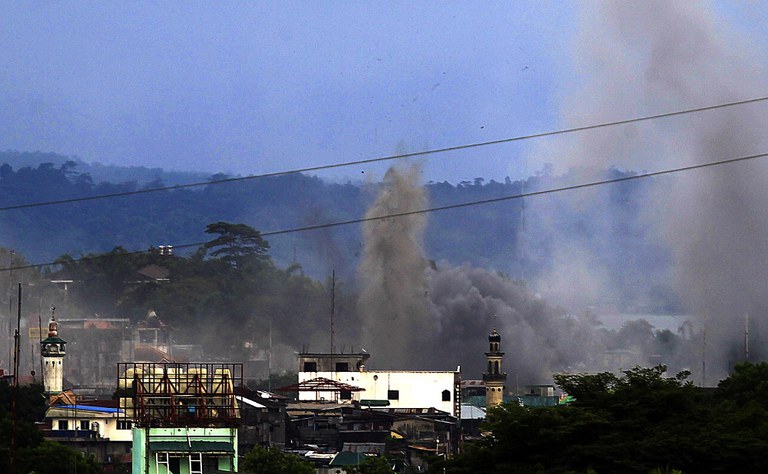 Marawi-aerial-bombardment.jpg Marawi-aerial-bombardment.jpg
