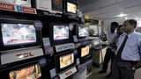 160404-LK-tvstore-1000