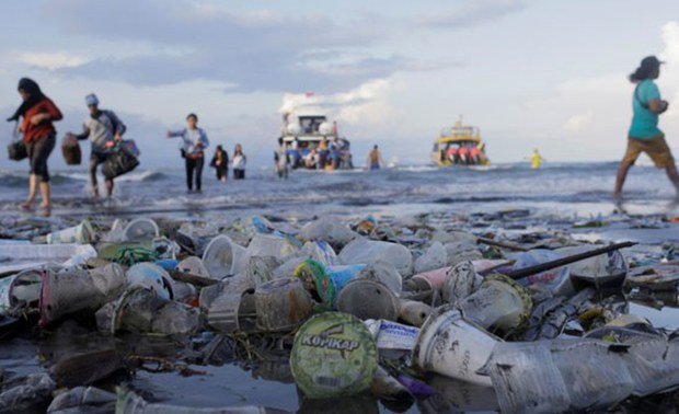 180626-SEA-trash1000.jpg 180626-SEA-trash1000.jpg